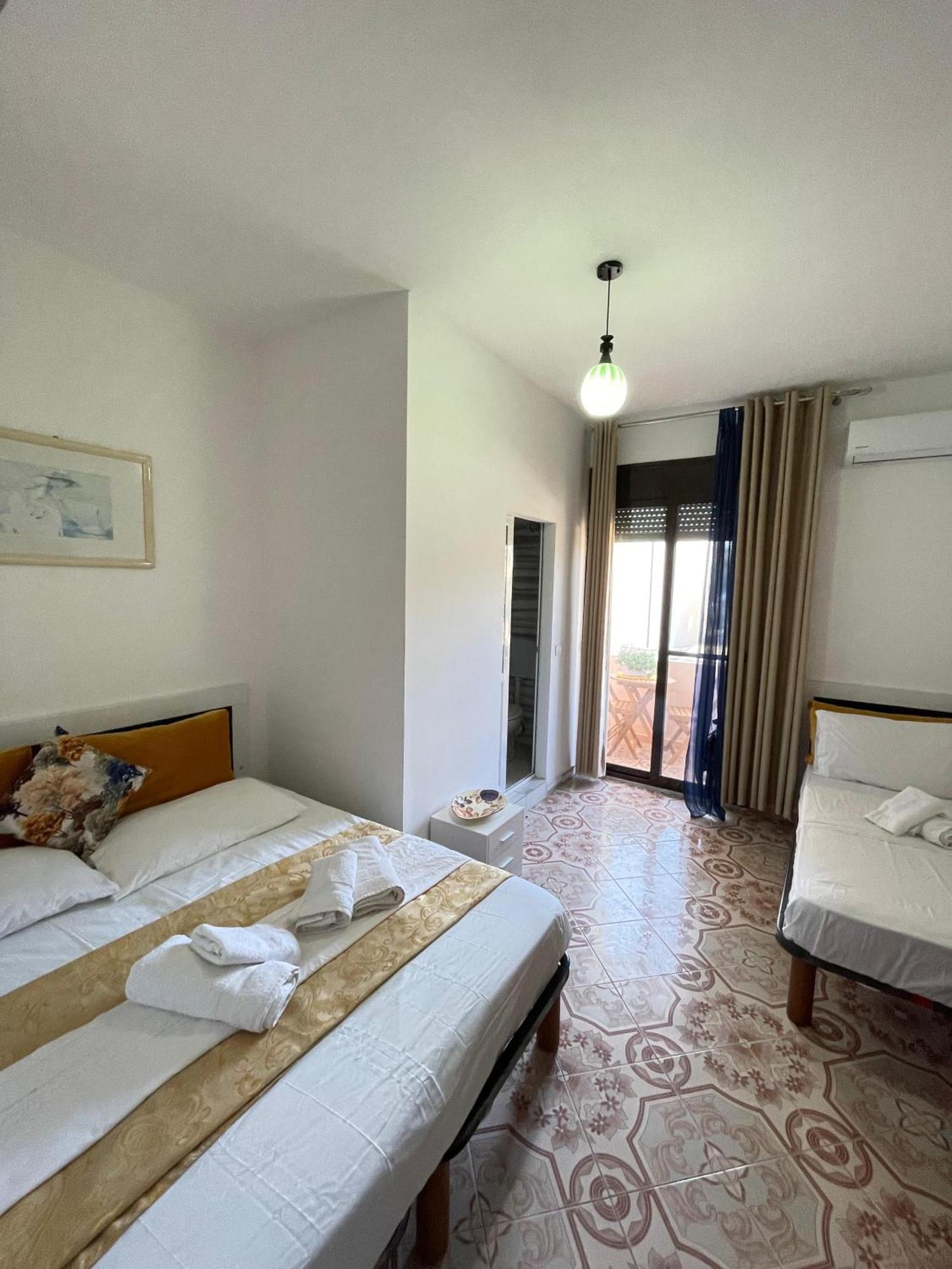 Villa Beni Osmenaj Vlorë Esterno foto
