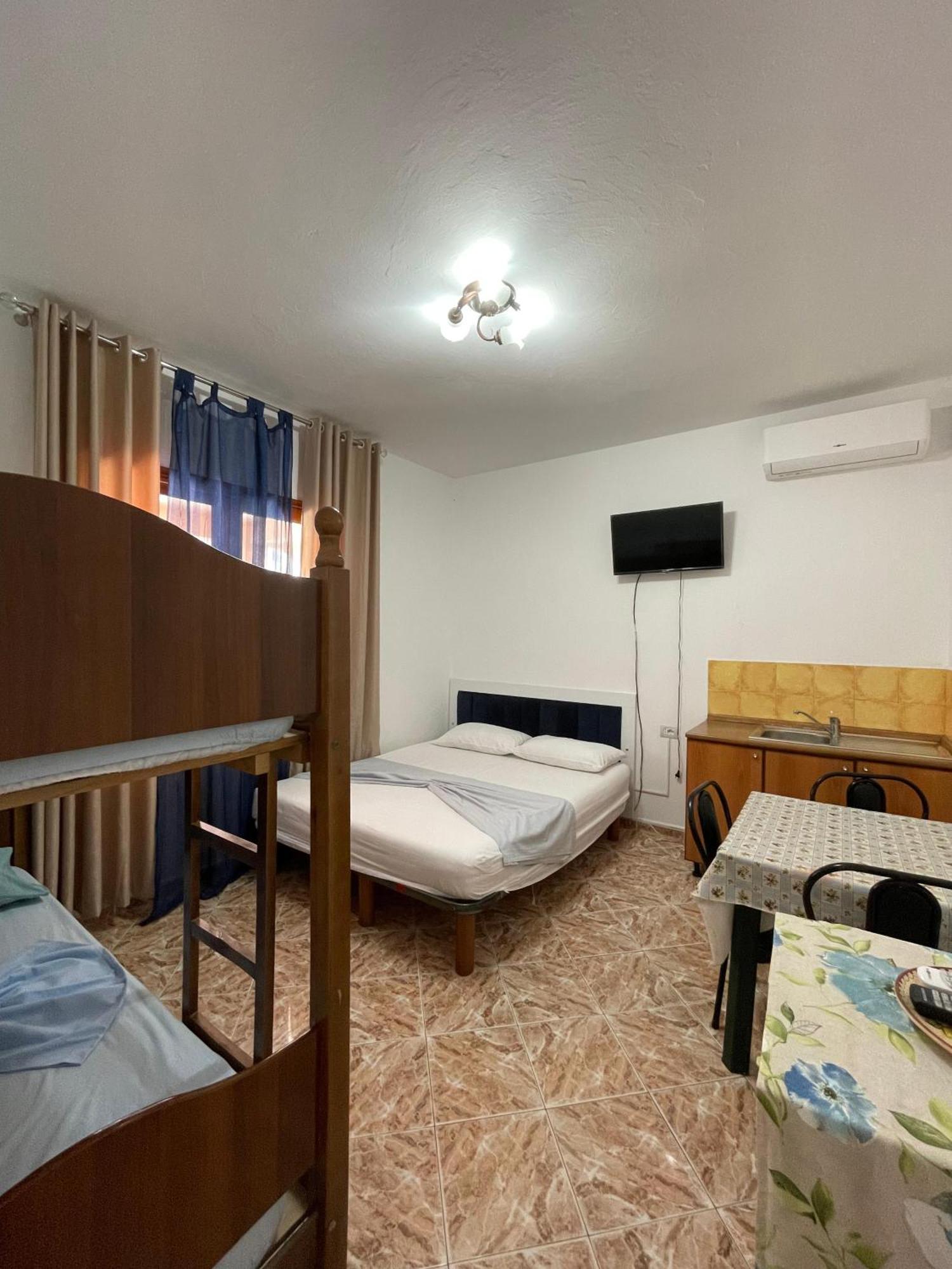 Villa Beni Osmenaj Vlorë Esterno foto